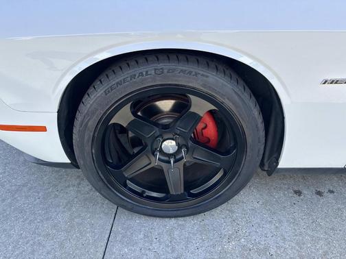 2015 Dodge Challenger R/T Plus