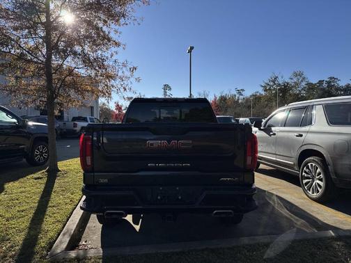 2022 GMC Sierra 1500 AT4