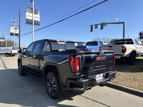 2022 GMC Sierra 1500 AT4