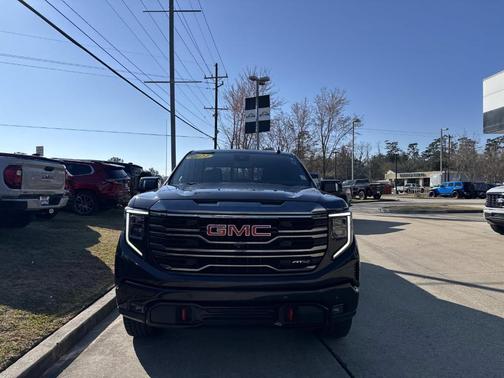 2022 GMC Sierra 1500 AT4