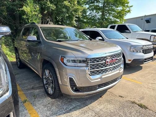 2022 GMC Acadia Denali
