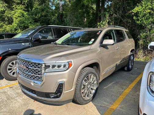 2022 GMC Acadia Denali