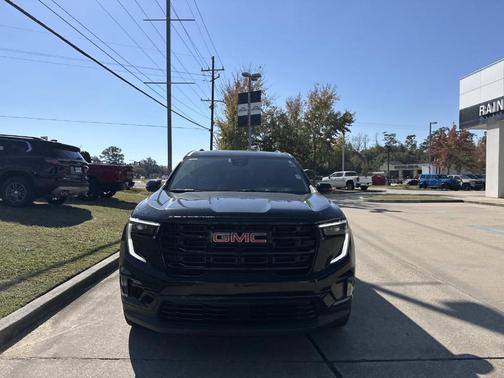 2024 GMC Acadia Elevation