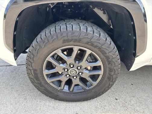 2023 Toyota Tundra Platinum