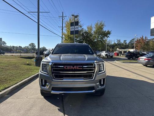 2023 GMC Yukon SLT