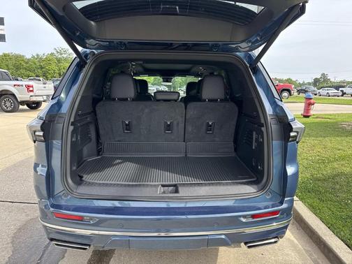 Ocean Blue Metallic 2025 Buick Enclave Avenir