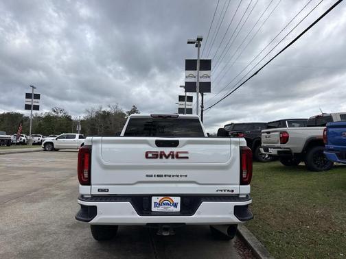 2022 GMC Sierra 2500 AT4