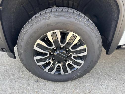 2026 GMC Sierra 3500 Denali Ultimate