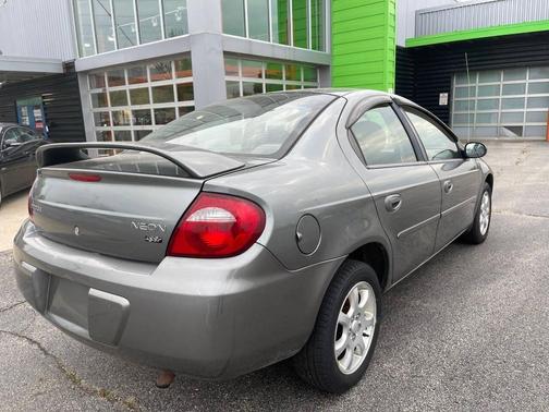 2005 Dodge Neon SXT 4dr Sedan