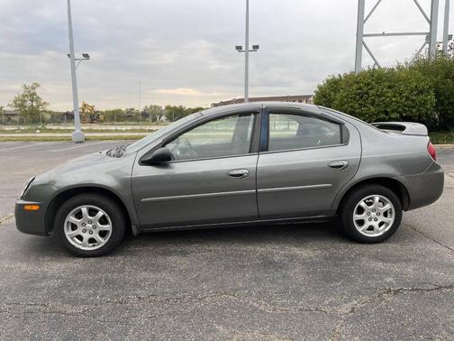 2005 Dodge Neon SXT 4dr Sedan