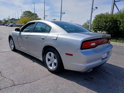 2012 Dodge Charger SE