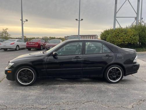 2001 Lexus IS 300 Base