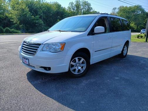 2009 Chrysler Town & Country Touring