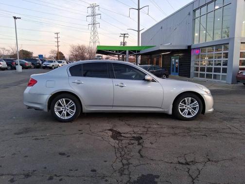 2012 INFINITI G25x Base