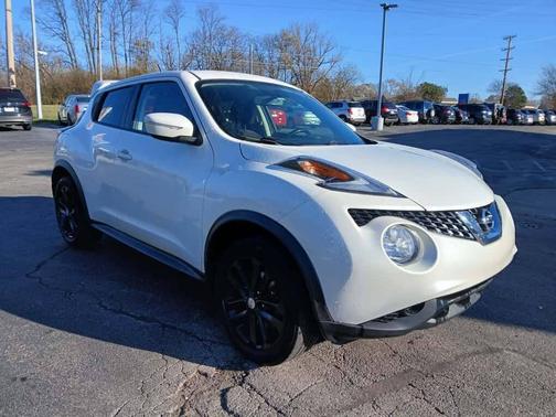 2015 Nissan Juke SV AWD 4dr Crossover