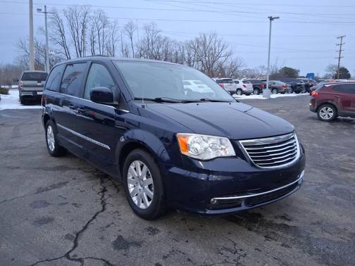 2013 Chrysler Town & Country Touring