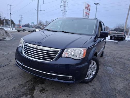 2013 Chrysler Town & Country Touring