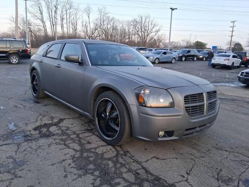 2005 Dodge Magnum RT