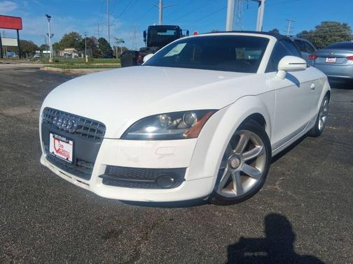 White 2009 Audi TT quattro