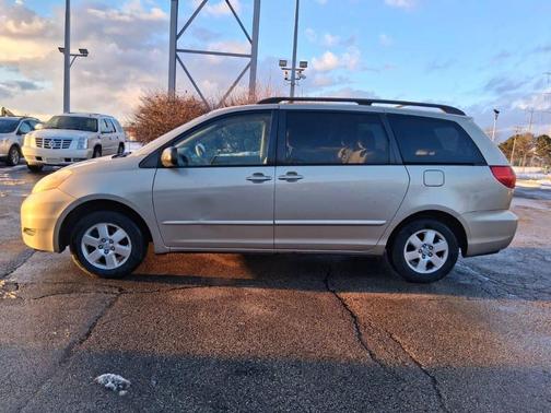 2006 Toyota Sienna LE