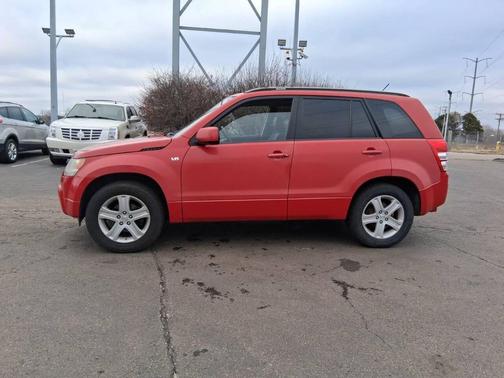 2008 Suzuki Grand Vitara Luxury 4dr SUV