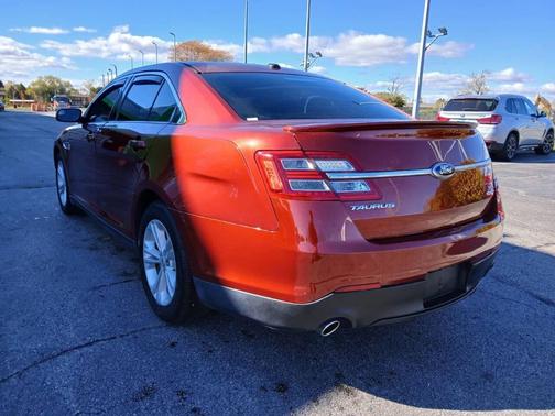 2014 Ford Taurus SEL 4dr Sedan