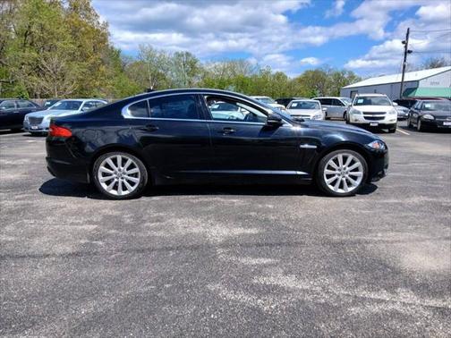 2013 Jaguar XF R