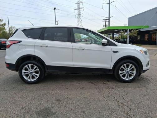 White 2017 Ford Escape SE