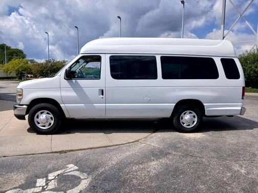 2009 Ford E350 Super Duty E 350 SD XLT 3dr Extended Passenger Van