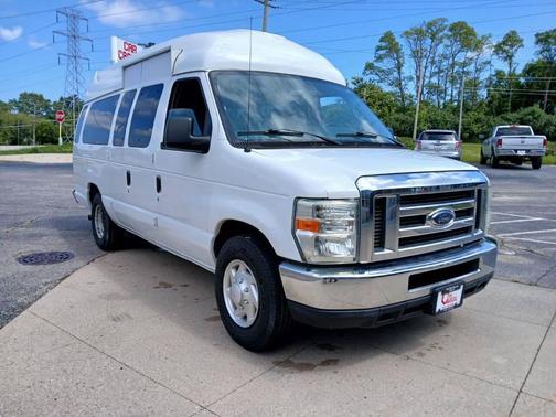 2009 Ford E350 Super Duty E 350 SD XLT 3dr Extended Passenger Van