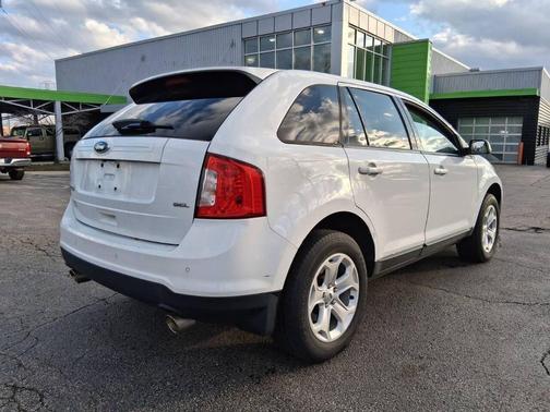 White 2014 Ford Edge SEL