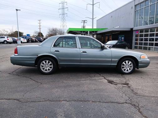 2006 Ford Crown Victoria LX