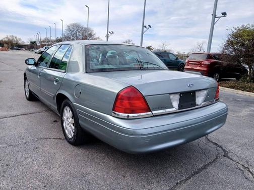 2006 Ford Crown Victoria LX