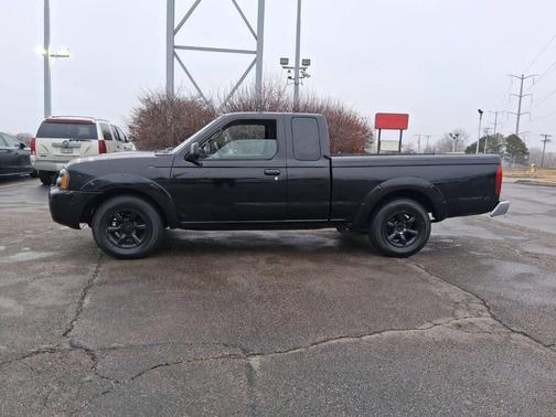 2004 Nissan Frontier XE King Cab