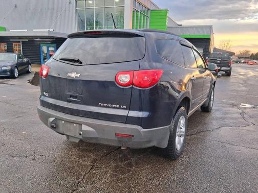 2010 Chevrolet Traverse LS