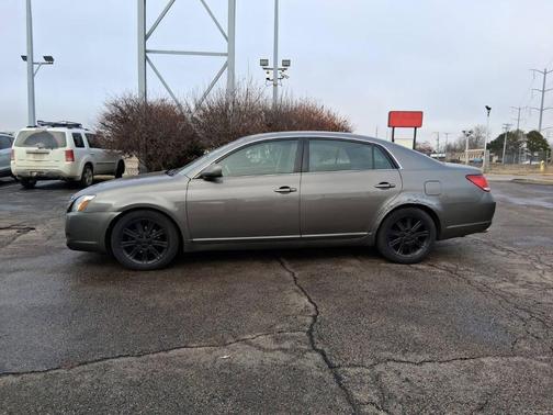 2005 Toyota Avalon Limited