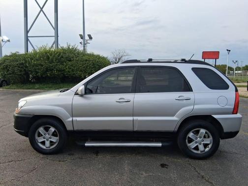 Silver 2009 Kia Sportage EX