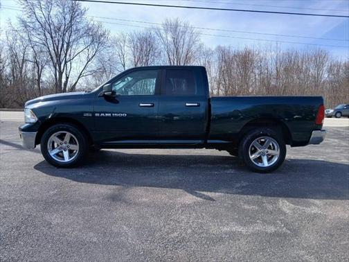 2011 Dodge Ram 1500 Big Horn 4x4 4dr Quad Cab 6.3 ft. SB Pickup