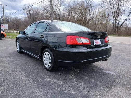 2010 Mitsubishi Galant Base