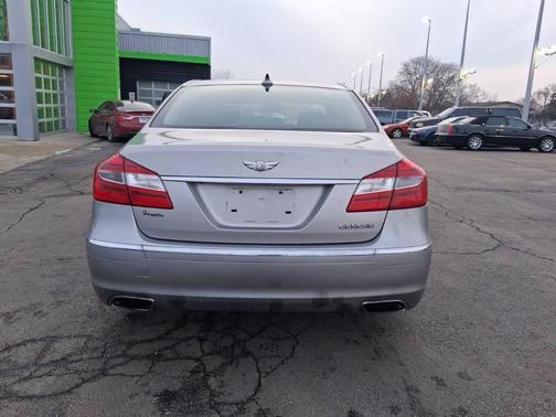 2013 Hyundai Genesis 3.8