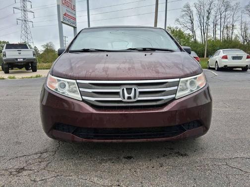 Burgundy 2011 Honda Odyssey EX