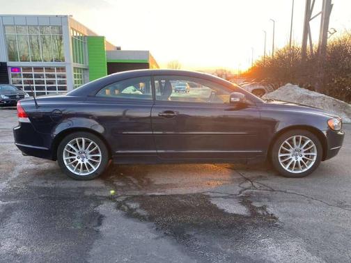2008 Volvo C70 T5
