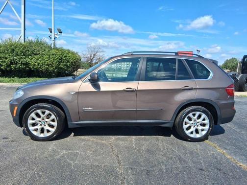 Brown 2013 BMW X5 xDrive35i