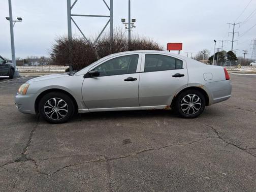 2008 Mitsubishi Galant Base