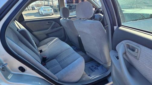 2001 Toyota Camry LE V6