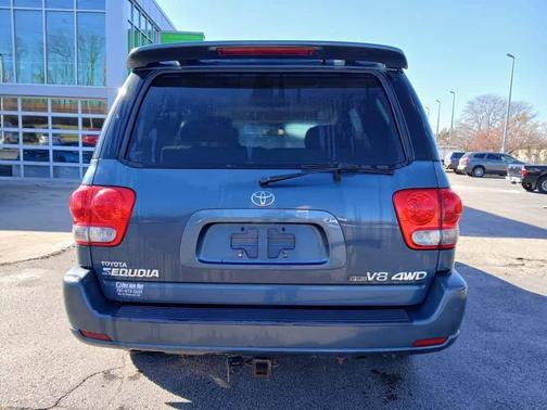 2005 Toyota Sequoia Limited