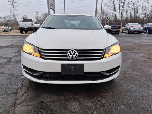 2013 Volkswagen Passat 2.5 SE