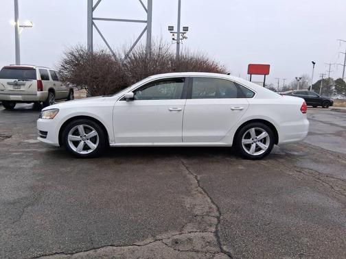 2013 Volkswagen Passat 2.5 SE