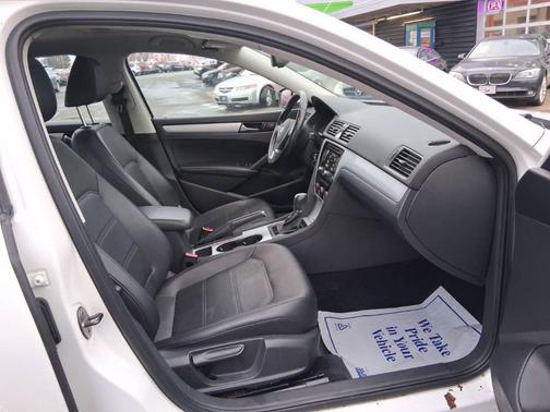 2013 Volkswagen Passat 2.5 SE