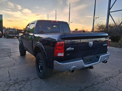 2012 RAM 1500 Big Horn 4x4 4dr Crew Cab 5.5 ft. SB Pickup